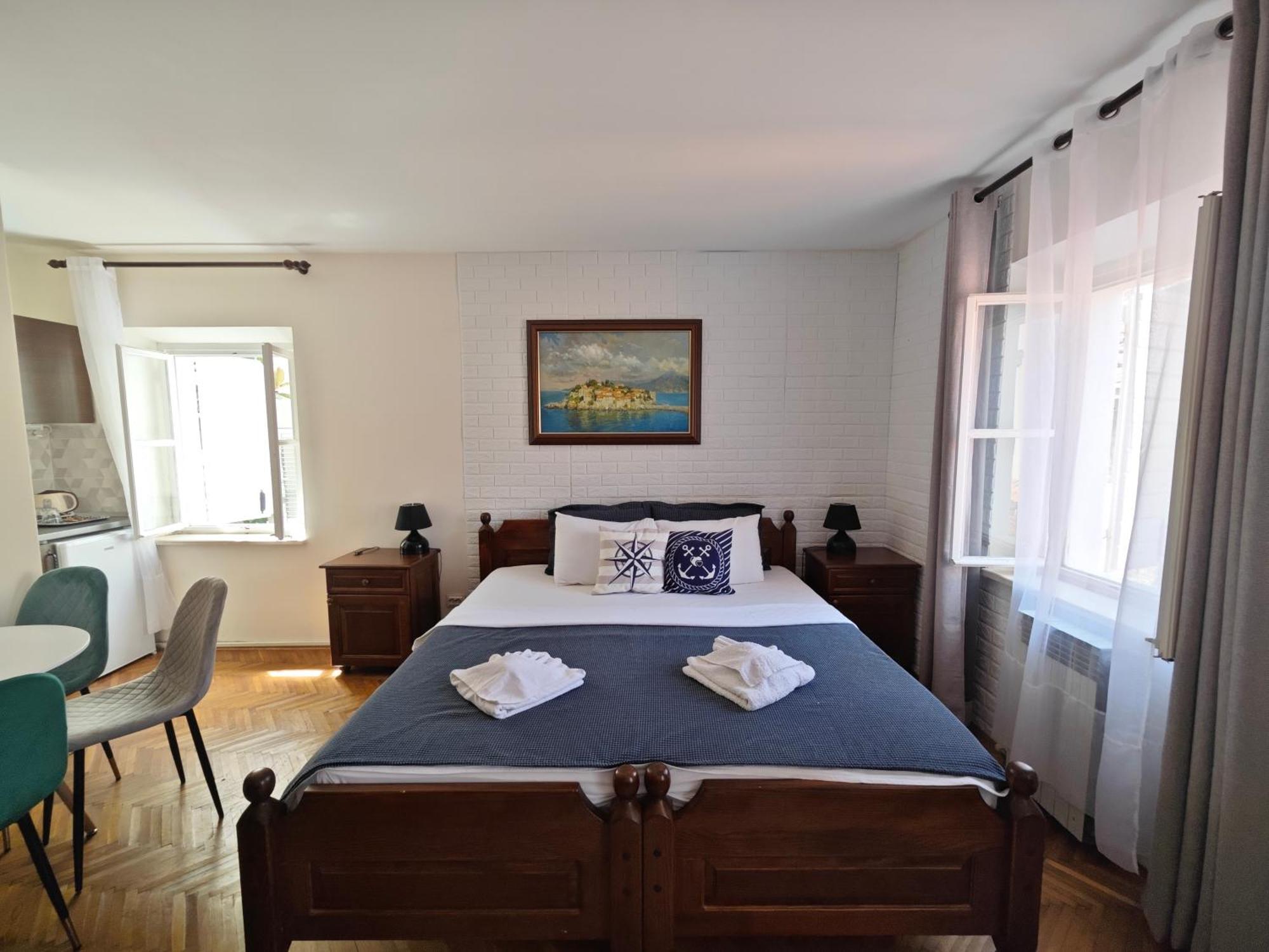 Beatrix Suites Будва Екстериор снимка