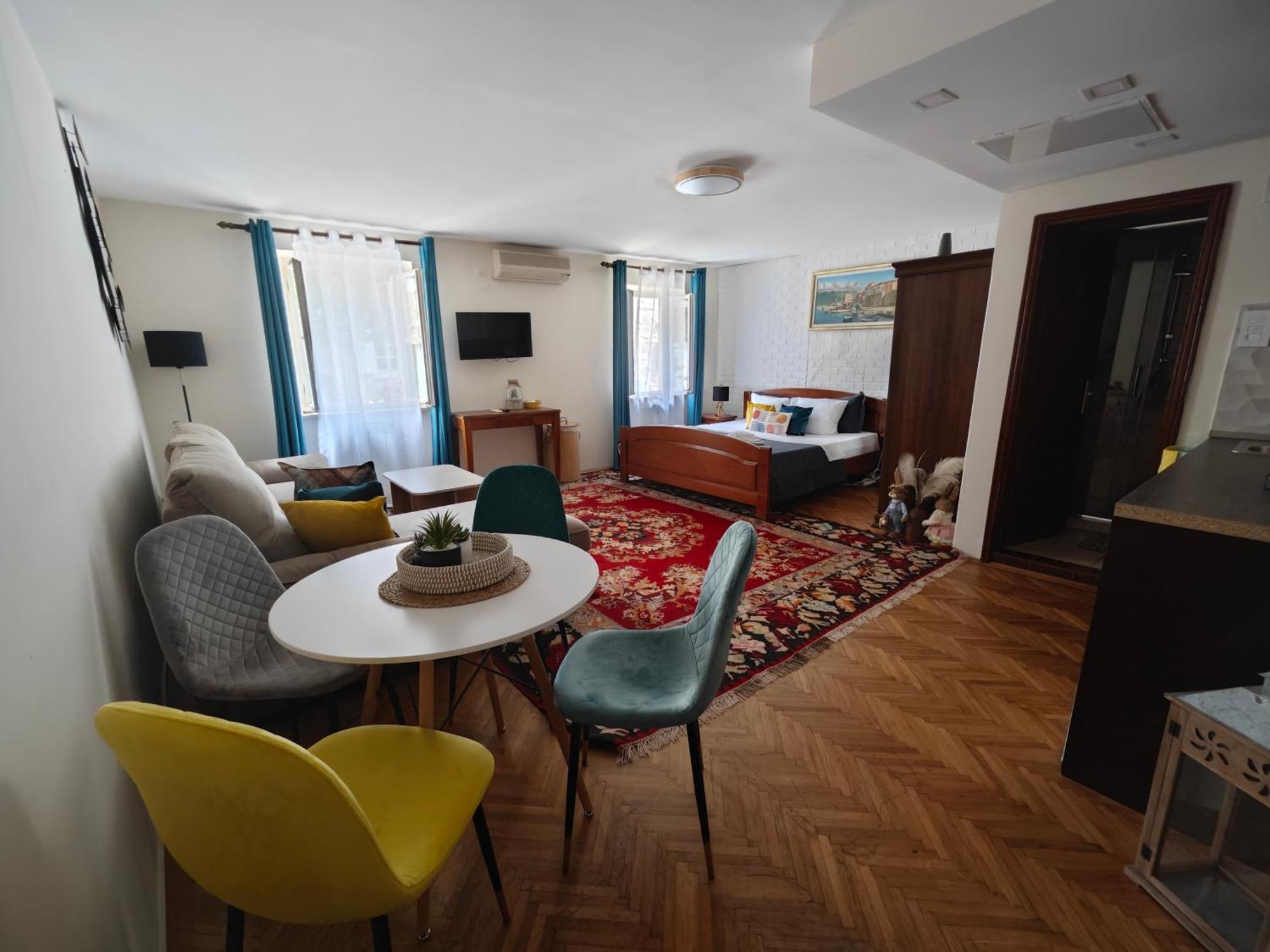 Beatrix Suites Будва Екстериор снимка